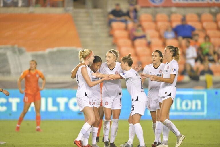 Resumo da semana 11 da NWSL: apenas vitórias dos visitantes, hat-trick de Sam Kerr e liderança do Portland Thorns