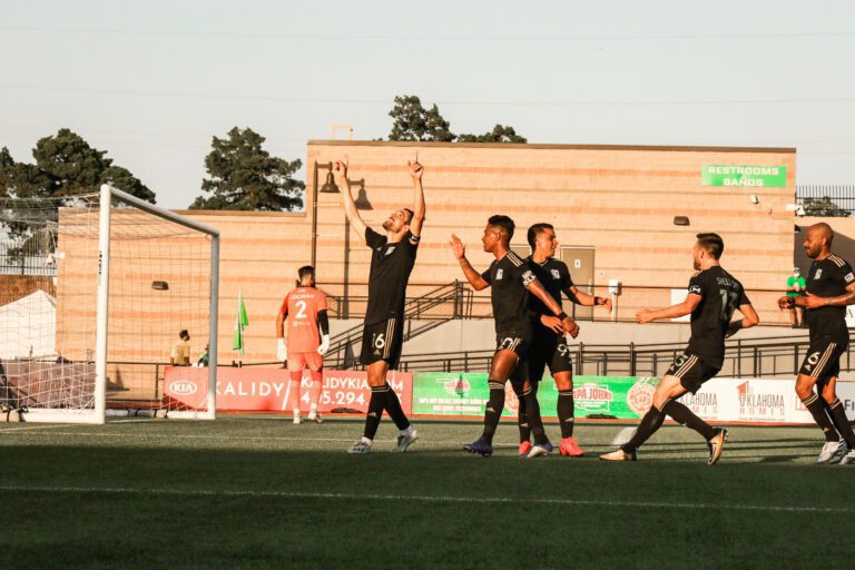 Rodrigo da Costa marcou o gol do empate no Black Gold Derby