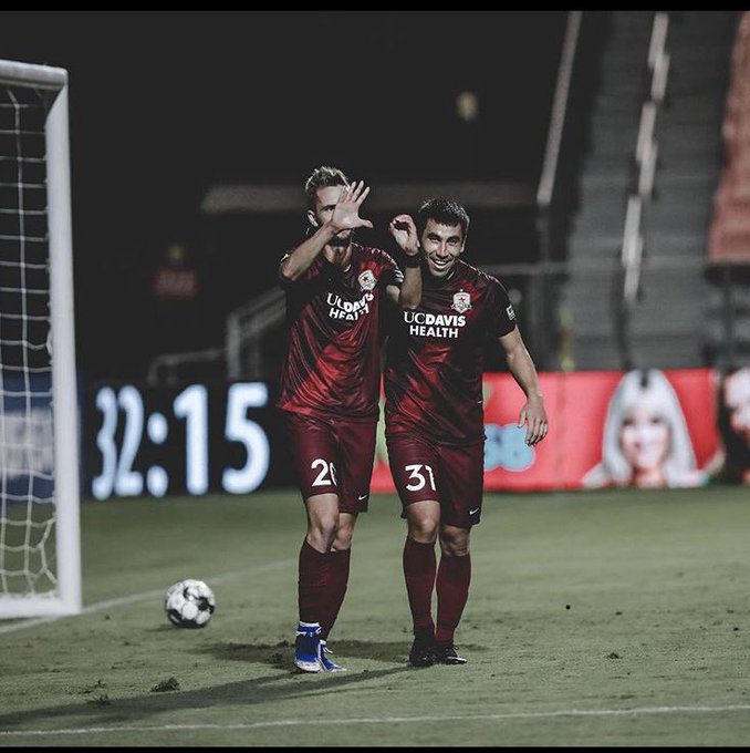 Cameron Iwasa atinge marca histórica de 50 gols pelo Sacramento Republic FC