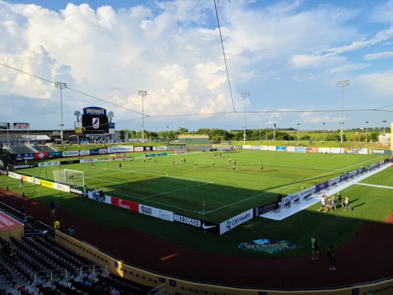 Union Omaha vence o campeão da Terceira Divisão