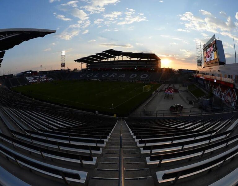 Colorado Rapids é mais uma franquia a liberar capacidade máxima em seu estádio 