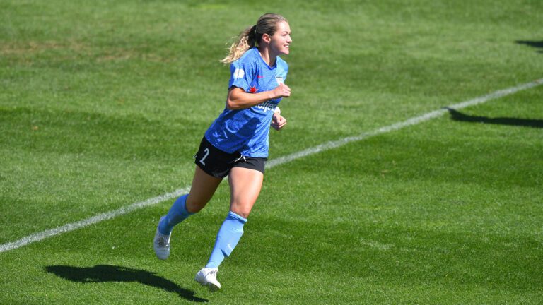 Chicago Red Stars goleia Sky Blue FC com atuação brilhante de Kealia Watt