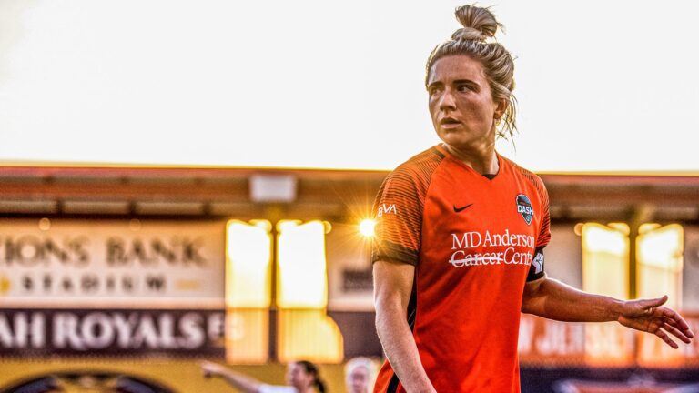 Confronto entre campeões: North Carolina Courage e Houston Dash se enfrentam pela Fall Series