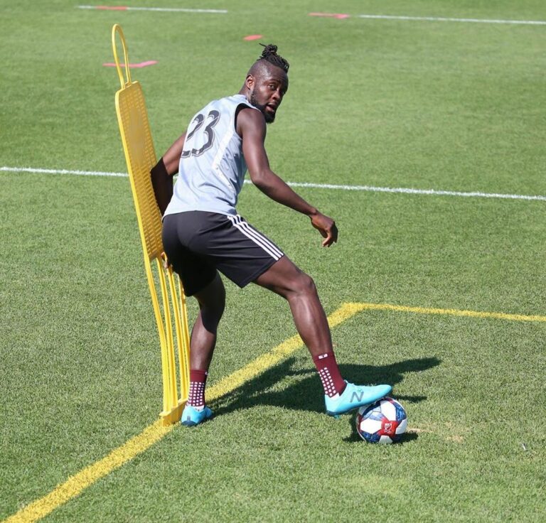 Kei Kamara, artilheiro da MLS de 2015, troca o Colorado Rapids pelo Minnesota United