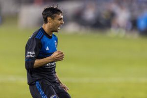 Ídolo do San Jose Earthquakes prorroga contrato por mais um ano