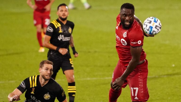 Toronto vence rival direto, Orlando continua boa campanha e Columbus tropeça. Confira o Resumo do sábado (3) na MLS