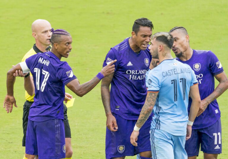 Árbitro do jogo entre Orlando e New York não apita mais em 2020