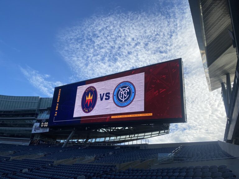 Em jogo de sete gols, New York City FC põe fim na temporada do Chicago Fire