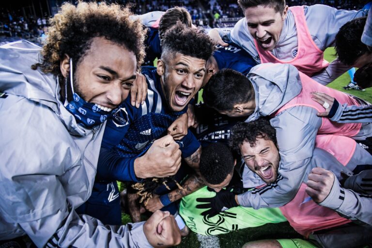 Em jogo histórico, Sporting Kansas City vence San Jose Earthquakes nos pênaltis e garante vaga nas Semifinais do Oeste