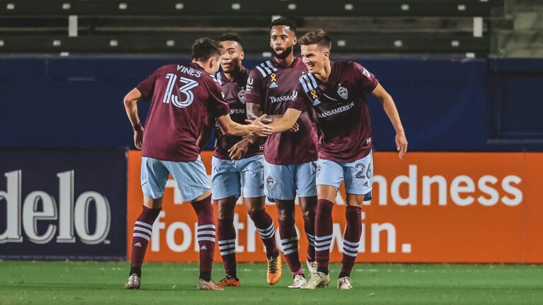 Em grande atuação, Colorado Rapids vence Portland e se classifica para os playoffs da MLS