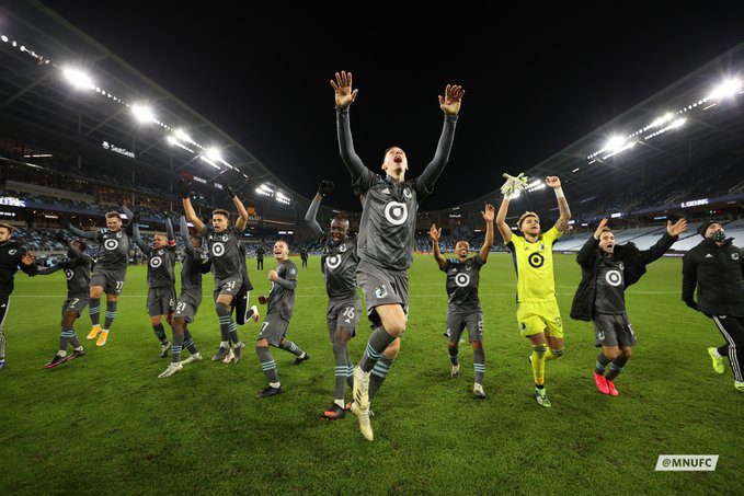 Minnesota passa pelo Colorado Rapids e conquista a primeira vitória em playoffs da sua história