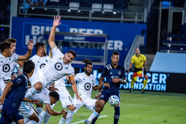 Semifinal da Conferência Oeste entre Sporting KC e Minnesota United é adiada