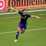 Rodrigo Schlegel defende penalidade e celebra classificação do Orlando City