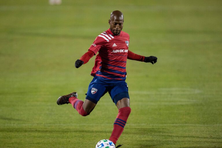 Atacante troca FC Dallas por rival Houston Dynamo