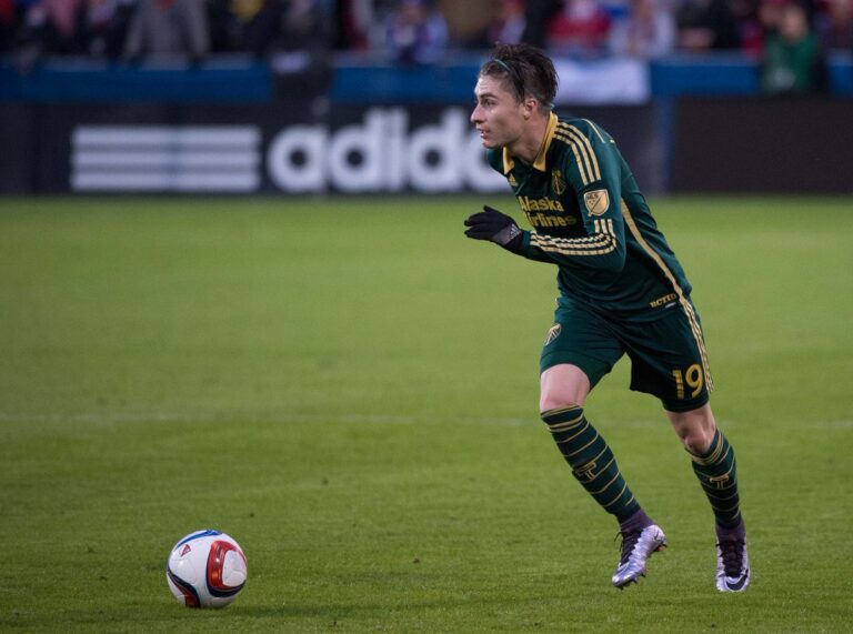 LA Galaxy de olho em lateral do Portland Timbers