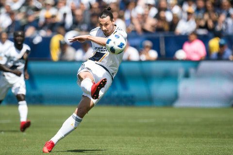 Ibrahimovic vence votação de gol mais bonito da história da MLS