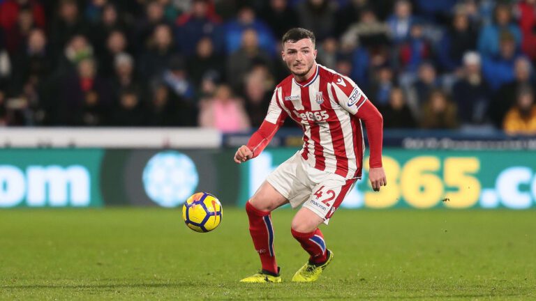 Tom Edwards, lateral-direito do Stoke City interessa ao New York Red Bulls