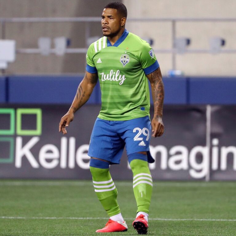 Zagueiro ex-Seattle Sounders e Inter Miami rumo ao futebol costa-riquenho