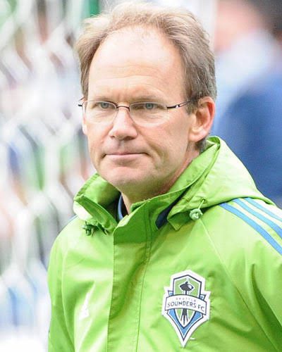 Seattle Sounders anuncia renovação de técnico Brian Schmetzer