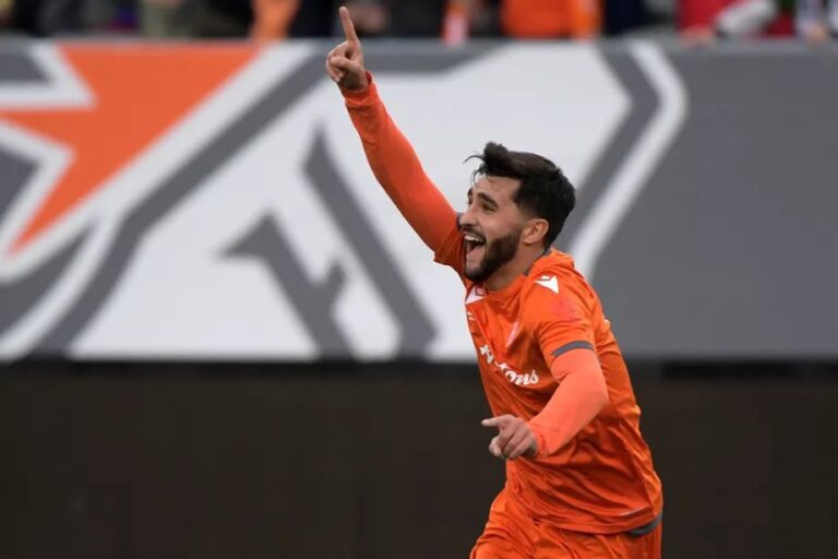 Estrela da Canadian Premier League retorna ao Forge FC