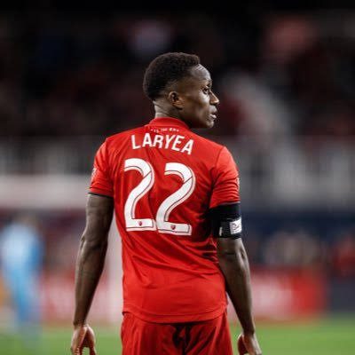 Toronto FC “atravessa” Whitecaps e confirma contratação de lateral junto a clube europeu