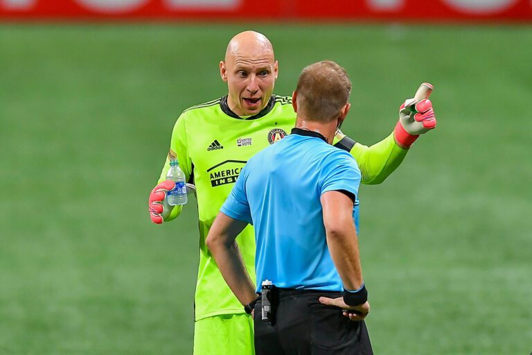 Opinião TMLS: Heinze quer goleiro líbero mas Guzan não é esse cara