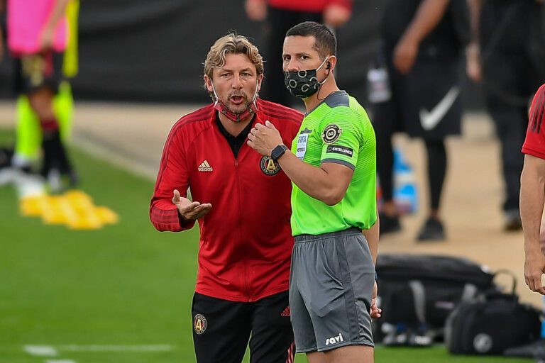 Gabriel Heinze limitou quantidade de água e cortou dias de folga no Atlanta United, diz jornalista