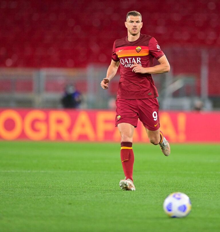 Edin Dzeko pode jogar no LA Galaxy