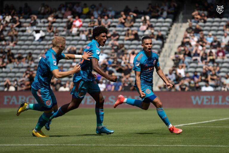 Talles Magno sai do banco, participa de gol e ajuda New York City a virar contra o Los Angeles FC