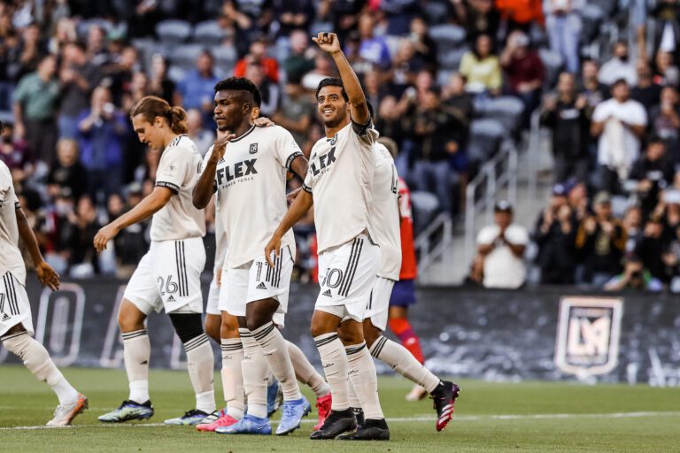 Los Angeles FC vence Dallas e Carlos Vela faz seu primeiro gol na temporada