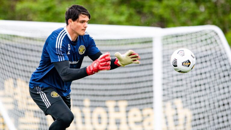 Columbus Crew empresta goleiro a clube da segunda divisão