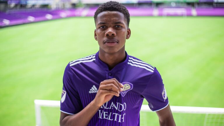 Orlando City assina com jogador mais jovem de sua história