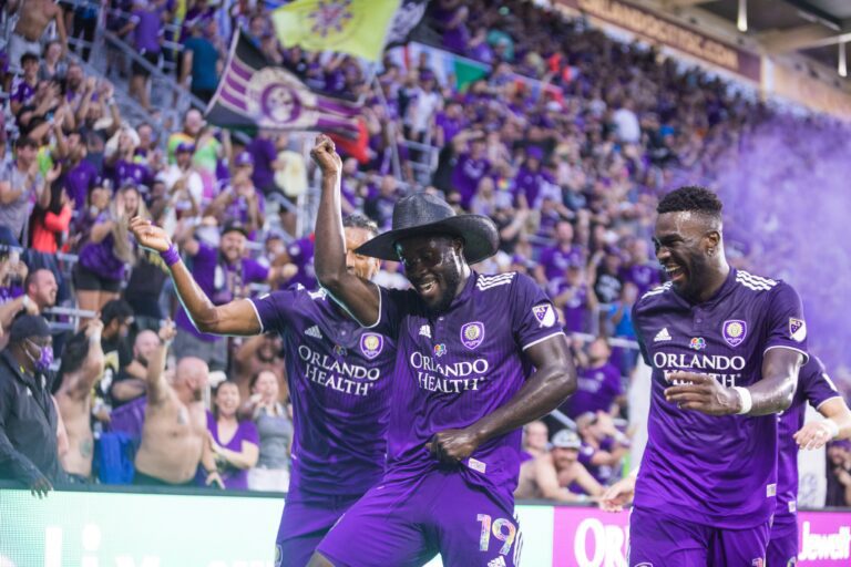 Orlando City atropela San Jose Earthquakes e aplica goleada para vencer mais uma na MLS