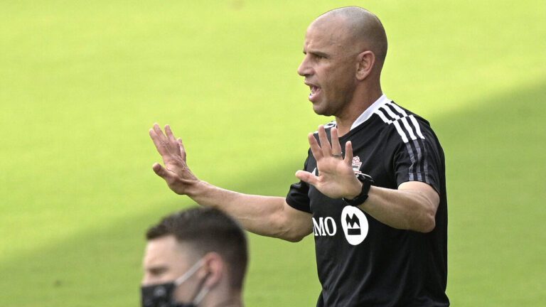 Após 7 a 1, Toronto FC demite técnico Chris Armas