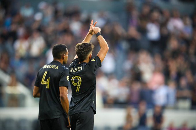 Diego Rossi e Carlos Vela brilham e LAFC passa pelo Real Salt Lake