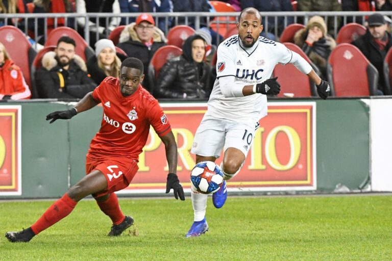 Prévia: Com os dois times sonhando com os playoffs, Toronto FC recebe o New England Revolution