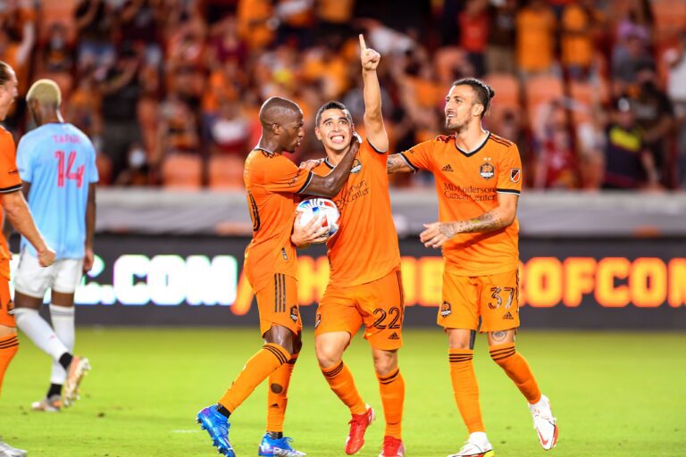 Houston Dynamo e FC Dallas ficam no empate em clássico texano