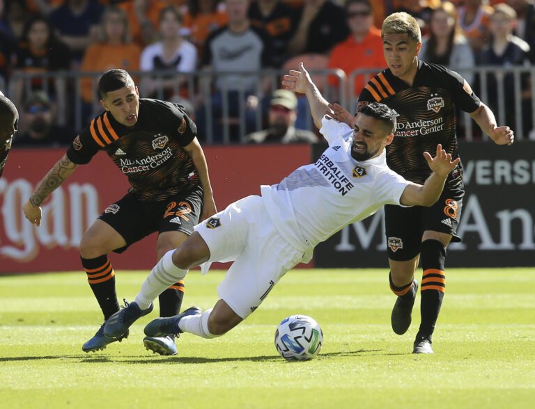 Pré-jogo: LA Galaxy recebe Houston Dynamo e quer voltar a boa fase