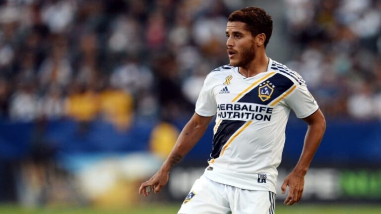 Jonathan Dos Santos desperta interesse do Houston Dynamo, diz site