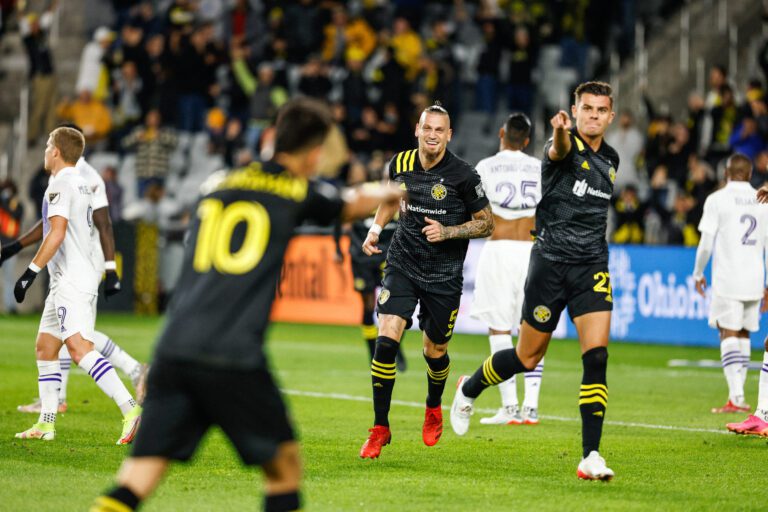 Zelarayán decide, Columbus vence Orlando e segue vivo na luta pelos Playoffs