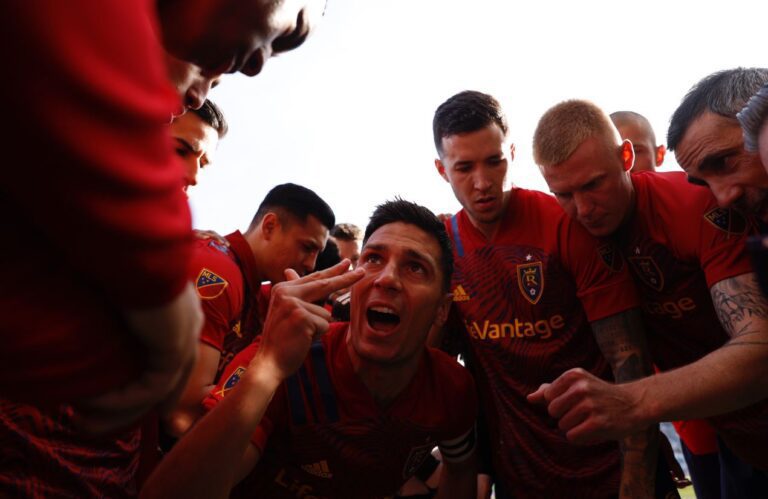 Com gol nos acréscimos, Real Salt Lake vira sobre o Sporting Kansas City e vai à final do Oeste