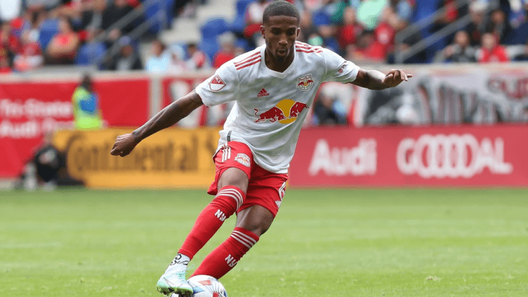 Clube belga confirma contratação de lateral do New York Red Bulls