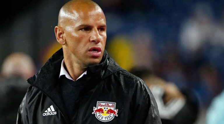 Ex-técnico do New York Red Bulls fará parte da comissão técnica do Manchester United/ING, diz jornalista