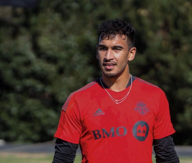 Toronto FC assina com ex-goleiro do Minnesota United