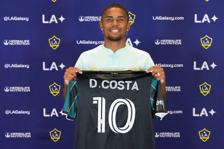 Douglas Costa MLS