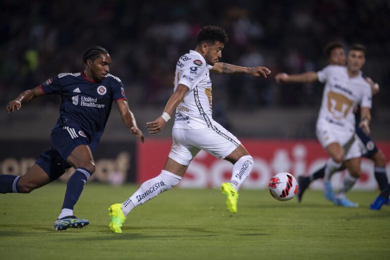 Vexame! New England Revolution leva passeio do Pumas/MEX e está fora da CONCACAF Champions League