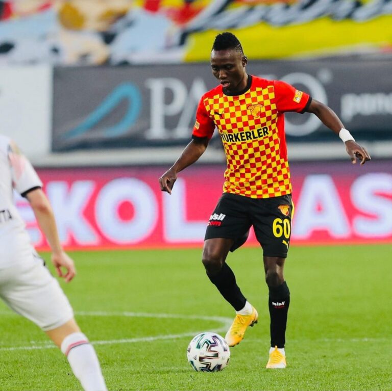 FC Cincinnati anuncia contratação de meia Obinna Nwobodo como Jogador Designado