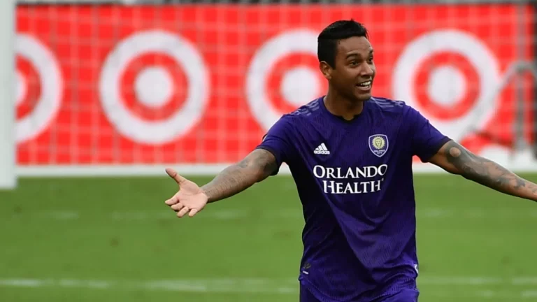 Zagueiro brasileiro desfalca Orlando City por lesão