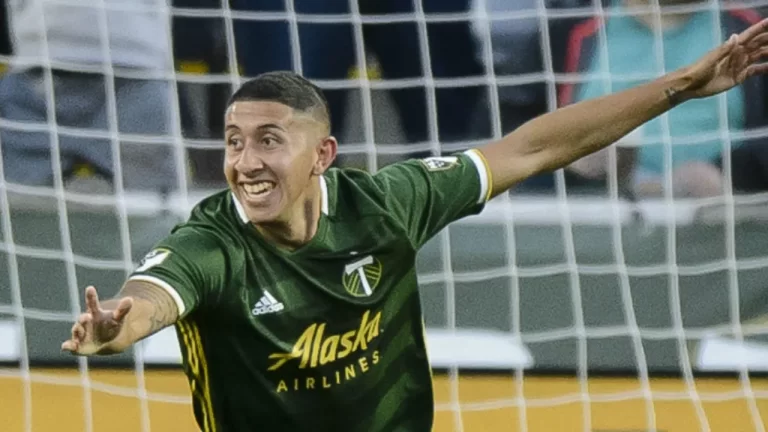 Portland Timbers prorroga contrato de meio volante costa-riquenho