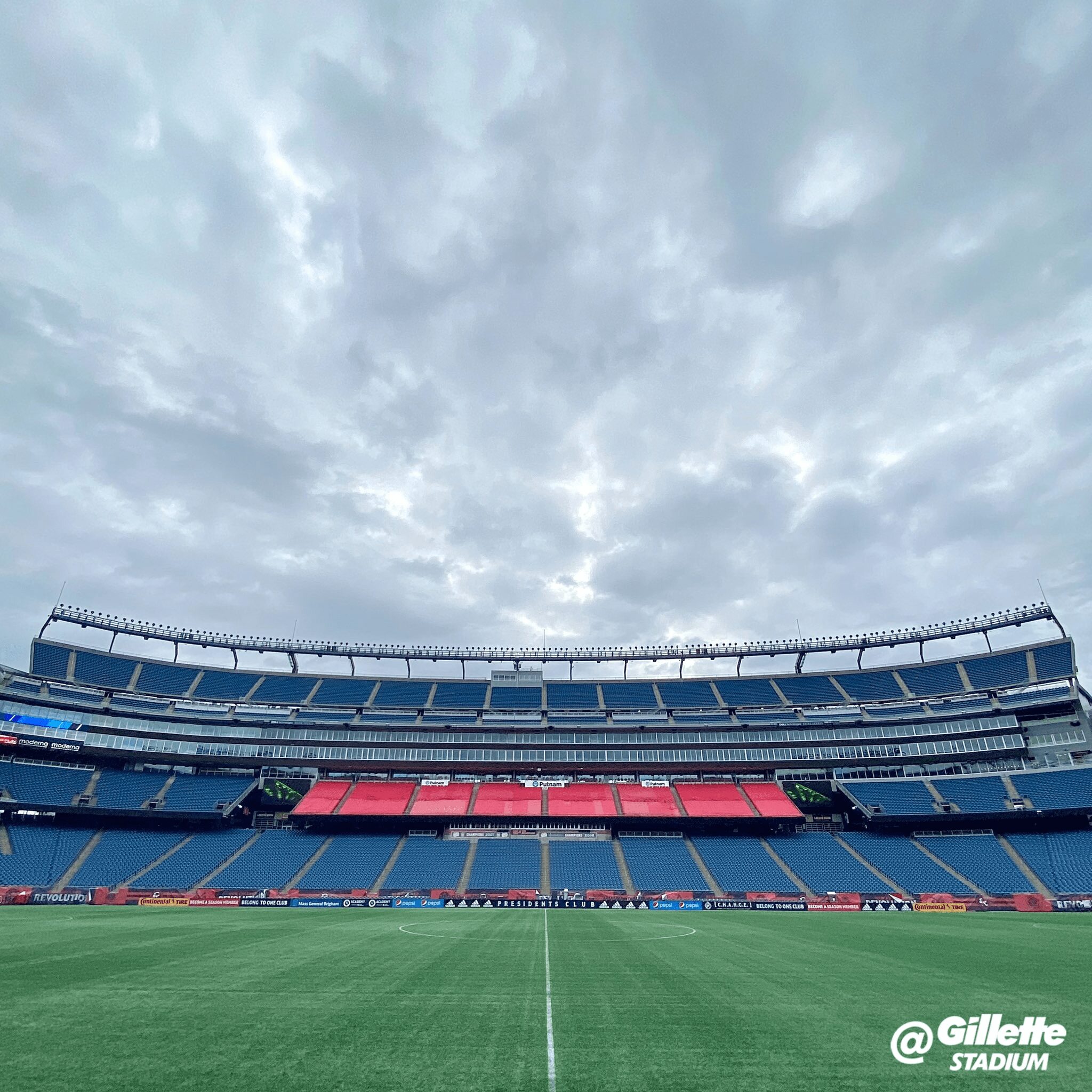 Reprodução/Twitter Gillette Stadium